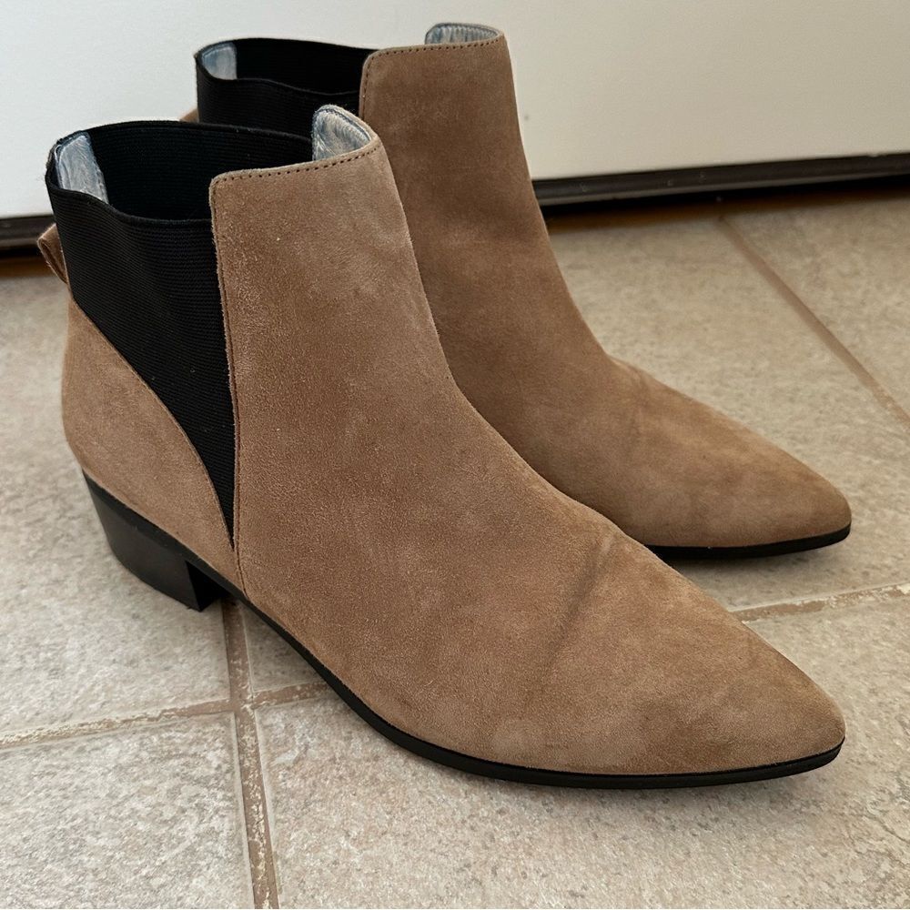 Halogen Skylar Pointy Toe Suede‎ Booties Tan Black Slip On Size 9M  leather